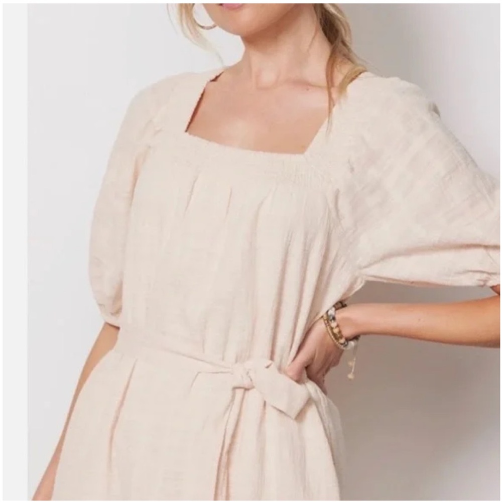 Evereve Carly Tiered Mid dress medium